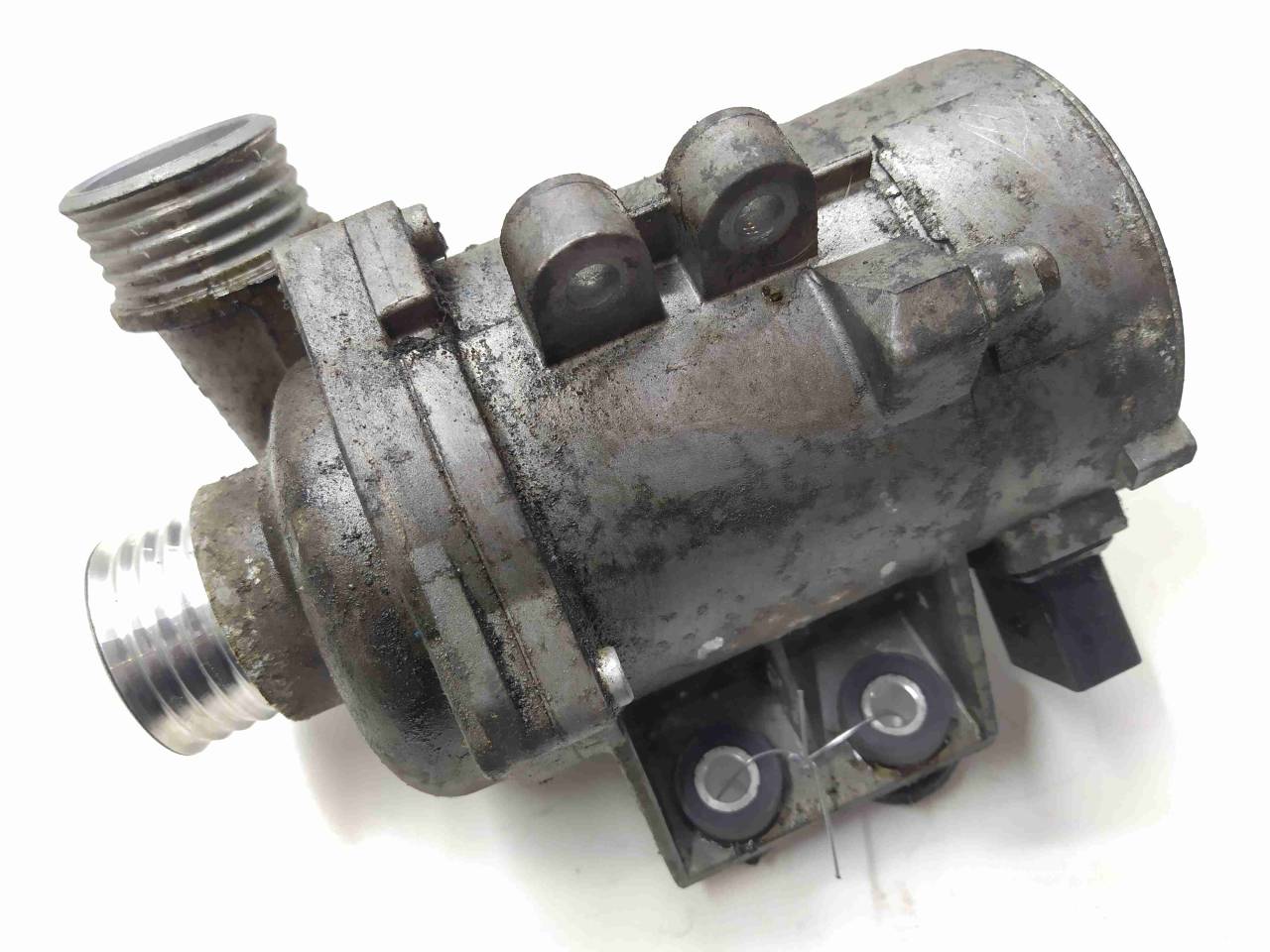 помпа BMW 3 серия E90/E91/E92/E93 2005, 3.0 л., i, бензин, АКПП, седан, задний привод, 11517521584, 7521584 - фото №1