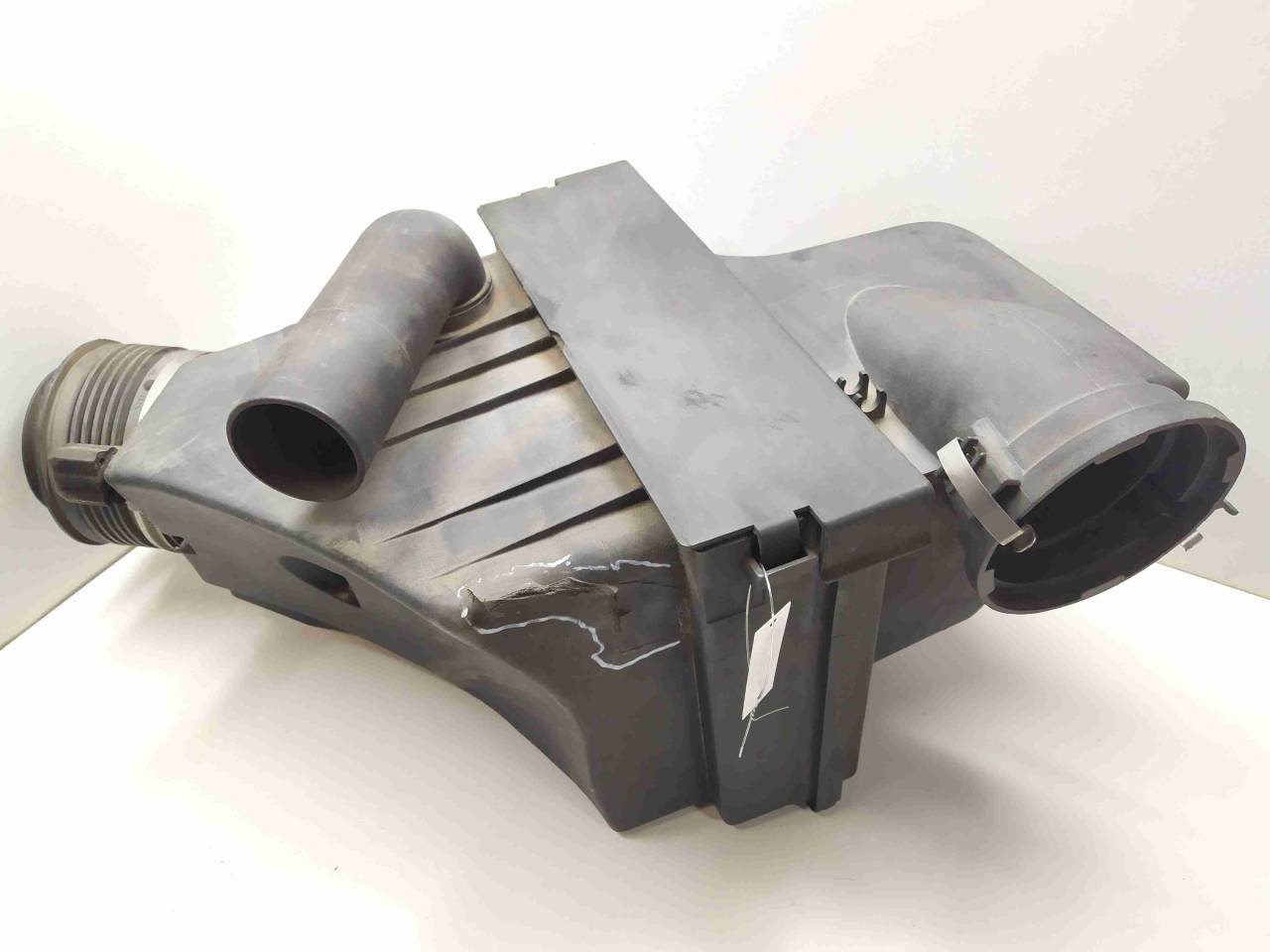 корпус воздушного фильтра BMW 5 серия E39 1999, 2.5 л., i, бензин, МКПП, седан, задний привод, 13711713637, 1713637 - фото №1