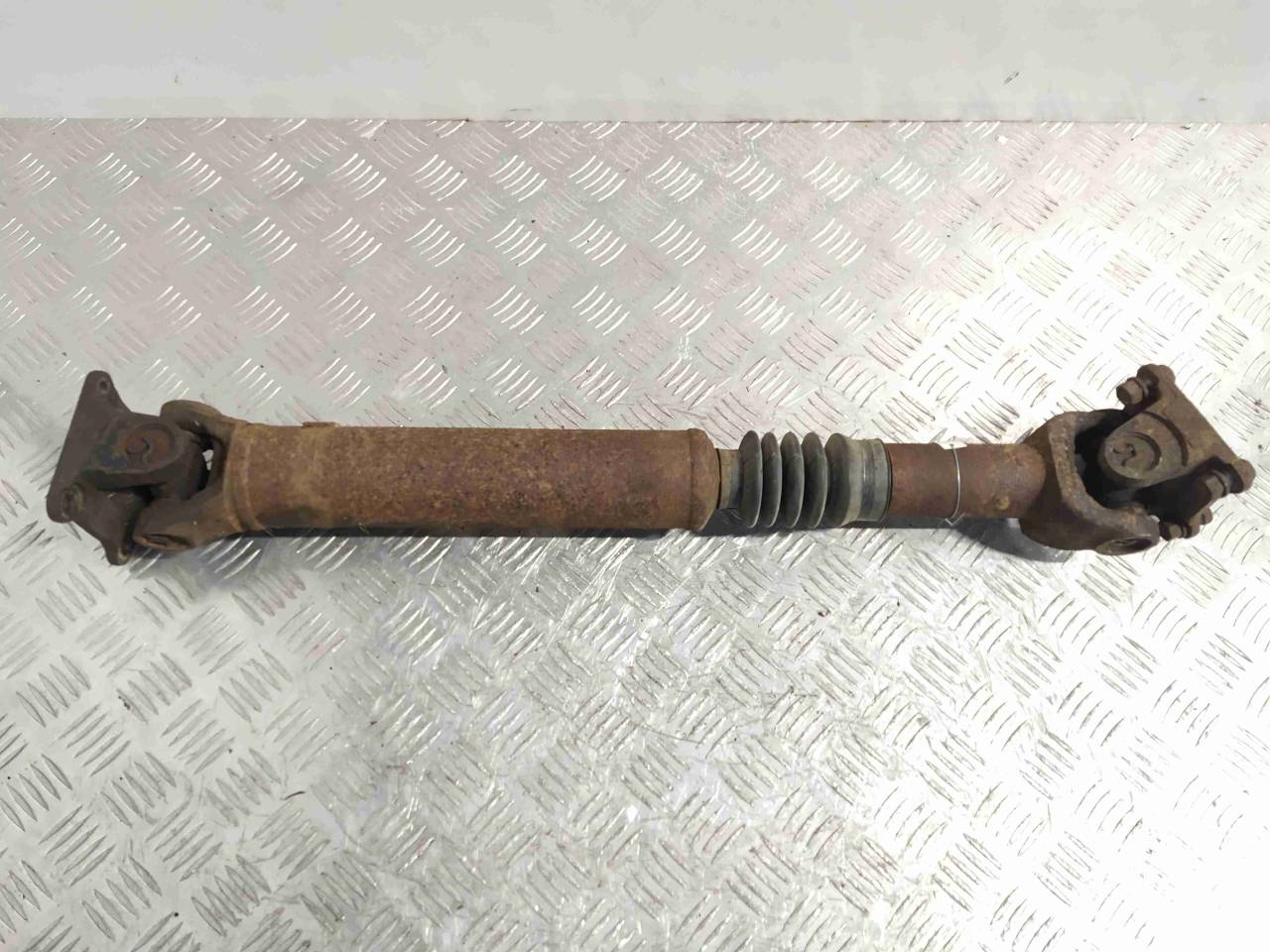 карданный вал Ford Ranger 2 поколение 2008, 2.5 л., TDCi, дизель, МКПП, полный привод, 6M344602BB - фото №1