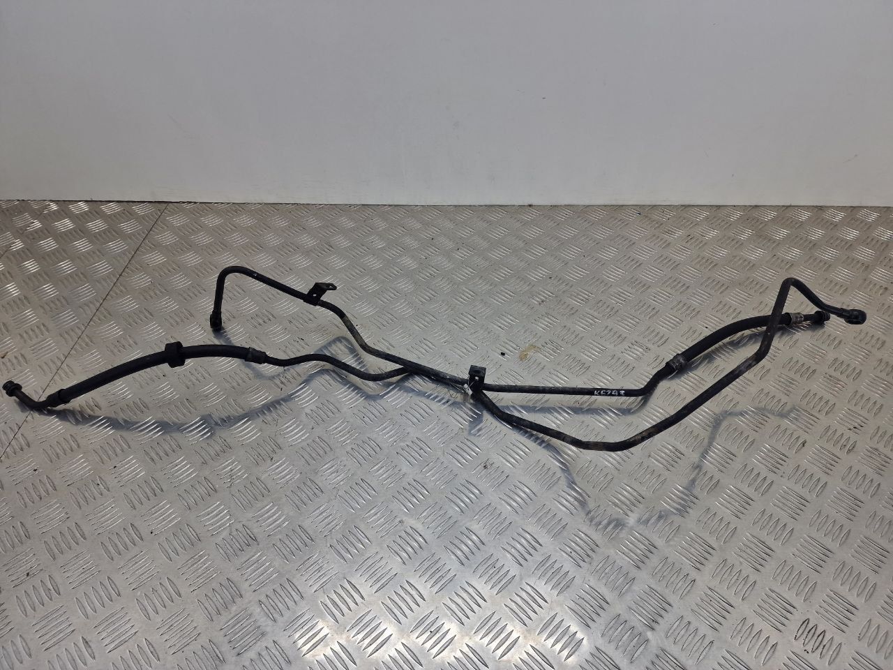 шланг (трубка) АКПП Mercedes-Benz E-Класс W211/S211 2004, 2.6 л., i, бензин, МКПП, задний привод, A2112700096 - фото №1