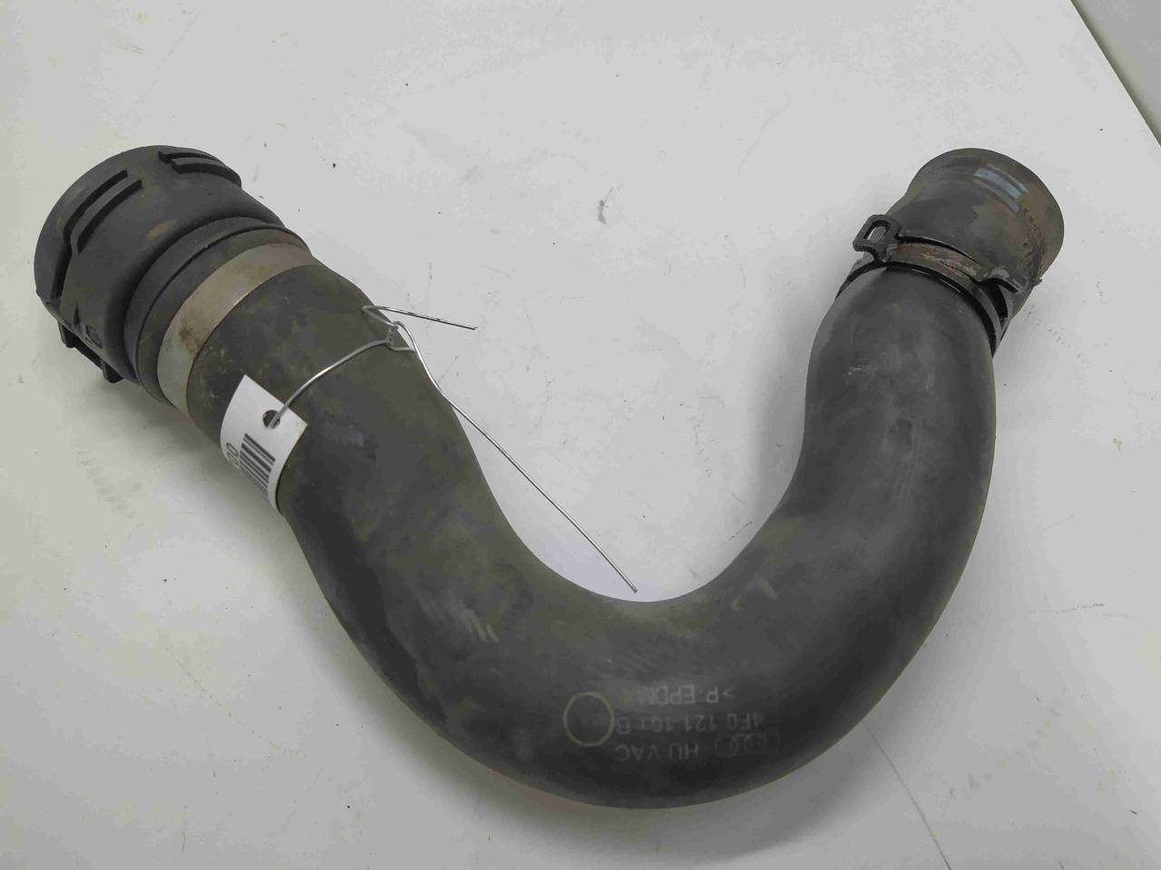 патрубок радиатора Audi A6 4F/C6 2007, 2.0 л., TD, дизель, МКПП, передний привод, 4F0121101B - фото №1