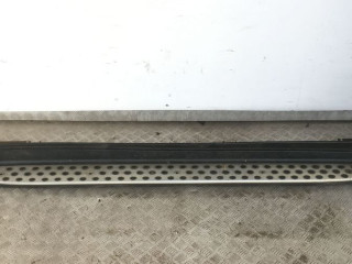 подножка Mercedes-Benz M-Класс W164 [рестайлинг] 2009, 2.7 л., дизель, внедорожник 5 дв., A1646900610, A1646901475, A1646981030, 1646900610, 1646901475, 1646981030