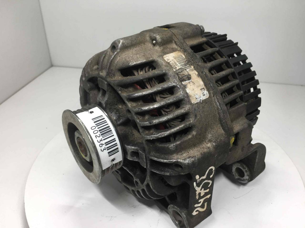 генератор Citroen Saxo 1 поколение 1998, 1.5 л., дизель, A13VI84 - фото №1