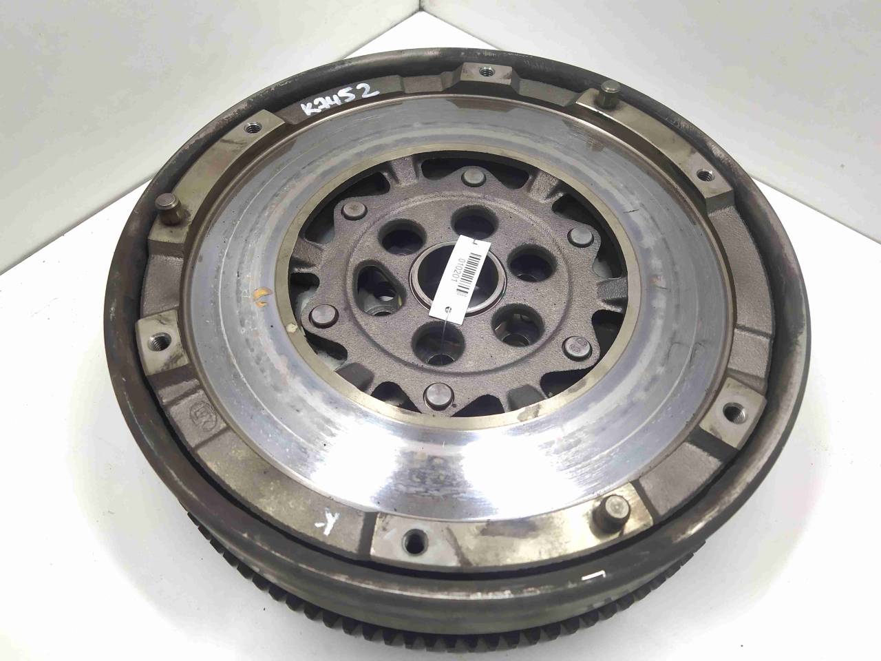 маховик BMW 3 серия E90/E91/E92/E93 2006, 2.0 л., i, бензин, МКПП, задний привод, 21217541018, 7541018 - фото №1