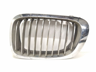 решетка радиатора BMW 3 серия E46 2000, 2.5 л., бензин, 8208667, 51138208667