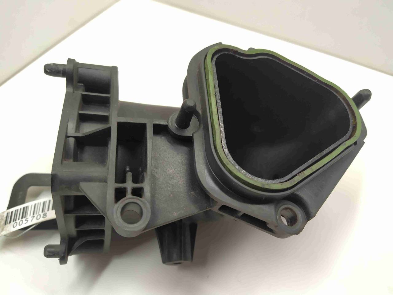 воздуховод (дефлектор) радиатора Volkswagen Jetta 5 поколение 2008, 1.4 л., TSI, бензин, МКПП, передний привод, 03C129721B - фото №1