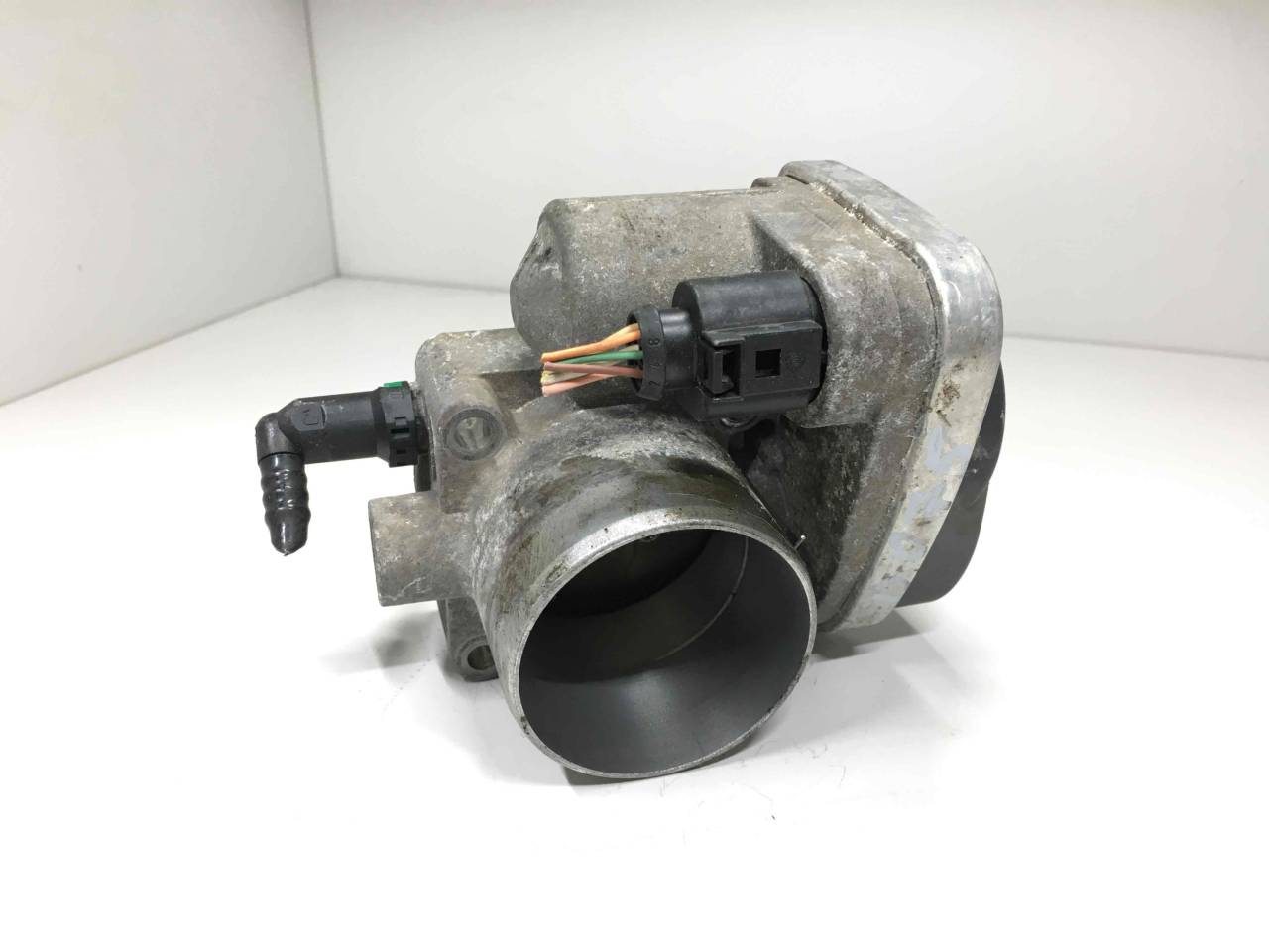 заслонка дроссельная Renault Scenic 2 поколение 2005, 1.6 л., i, бензин, МКПП, передний привод, 8200190230, 8200171134B - фото №1