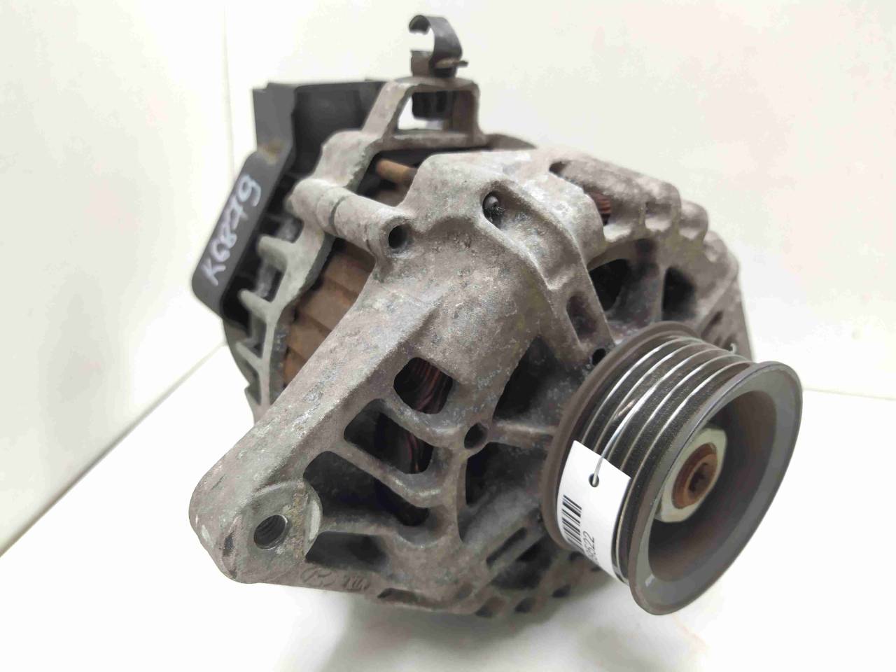 генератор Kia Ceed 1 поколение 2008, 1.6 л., i, бензин, МКПП, передний привод, 373002B101 - фото №1