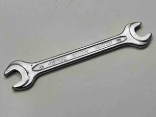 ящик под инструменты BMW 5 серия E39 1999, 2.5 л., i, бензин, МКПП, седан, задний привод, 71111126148, 1126148