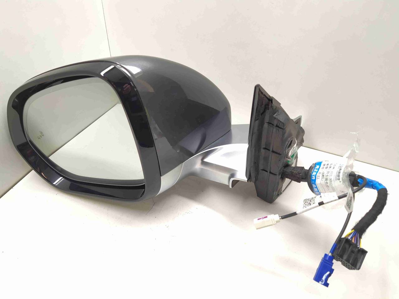 зеркало наружное левое LiXiang L7 1 поколение 2023, 1.5 л., бензин, полный привод, X0390000566, X0337760028 - фото №1