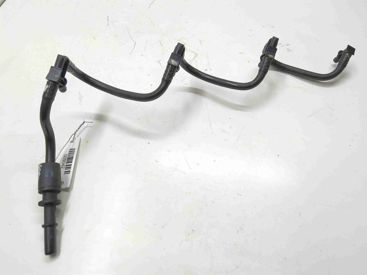 трубка обратки форсунок Renault Master 3 поколение 2013, 2.3 л., DCi, дизель, МКПП, передний привод, 8200890122 - фото №1