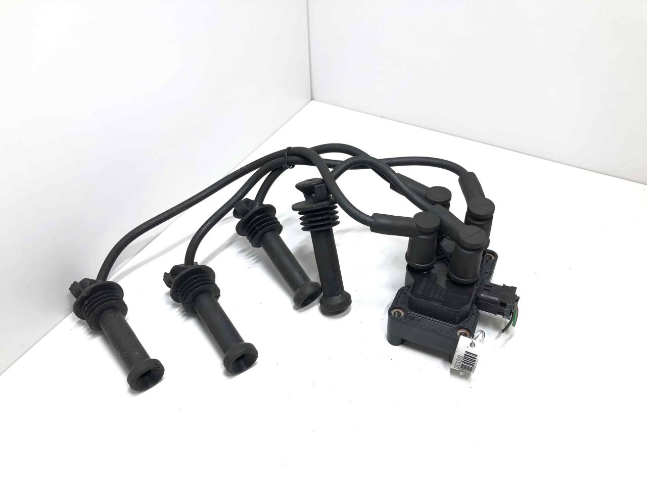 катушка зажигания Ford Focus 2 поколение 2007, 1.6 л., i, бензин, МКПП, передний привод, 0221503485 - фото №1