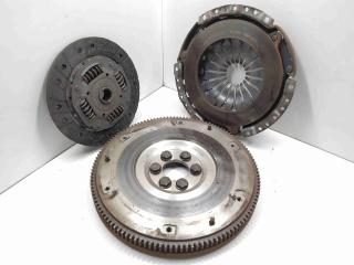 комплект сцепления Skoda Fabia 2 поколение (5J) 2009, 1.2 л., i, бензин, МКПП, передний привод, 03D105271, 03D141025C, 03D141031A