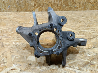 кулак задний левый BMW 5 серия F07/F10/F11 F11 2011, 3.0 л., дизель, АКПП, черный, универсал, задний привод, 6796099