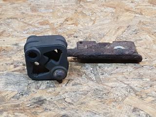 Резинка глушителя BMW 4 серия F32/F33 F32 2015, 3.5 л., дизель, АКПП, черный, купе, полный привод, правый руль, 7616850, 18307616850, 18208620181, 8620181