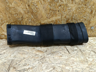 патрубок воздушного фильтра BMW 3 серия F30/F31/F34 F30 2013, 3.0 л., дизель, АКПП, черный, седан, задний привод, правый руль, 8507567, 13718507567