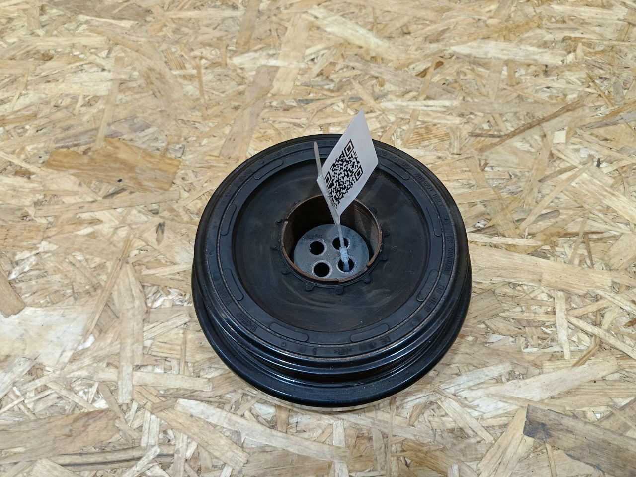 шкив коленвала BMW 5 серия F07/F10/F11 F11 2011, 3.0 л., дизель, АКПП, черный, универсал, задний привод, 11237800026, 7800026 - фото №1