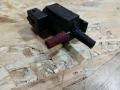 клапан вакуумного управления BMW 5 серия F07/F10/F11 F10 2012, 2.0 л., N47 D20 C, дизель, АКПП, седан, задний привод, правый руль, 7810831, 11747810831, 11741742712, 1742712, 11740396414, 0396414 - фото №3