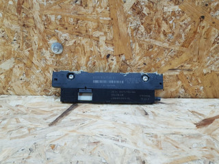 усилитель антенны BMW 5 серия F07/F10/F11 F11 2011, 3.0 л., дизель, АКПП, черный, универсал, задний привод, 9247130, 65209247130, 65209276036, 9276036, 65209276016, 9276016, 65209266639, 9266639, 65209228967, 9228967