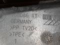 планка под капот BMW 4 серия F32/F33 F32 2015, 3.5 л., дизель, АКПП, черный, купе, полный привод, правый руль, 7264273, 51767264273, 51764887475, 4887475 - фото №3