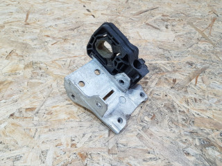 кронштейн радиатора BMW 5 серия F07/F10/F11 F11 2011, 3.0 л., дизель, АКПП, черный, универсал, задний привод, 7186514, 7575248