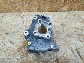 кулак поворотный правый BMW 3 серия F30/F31/F34 F30 2014, 2.0 л., дизель, МКПП, седан, полный привод, правый руль, 31216853820, 6853820
