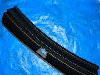 накладка внутренняя на заднюю панель кузова Chevrolet TrailBlazer 3 поколение 2020, 1.3 л., бензин, вариатор, черный, внедорожник 5 дв., передний привод, 42484908