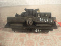 ручка крышки багажника Audi A3 8L 1998, 1.9 л., МКПП, хетчбэк 3 дв., 8D9827565C - фото №3