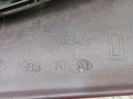 решетка радиатора Renault Scenic 1 поколение 1998, 1.6 л., МКПП, минивэн, 7700834200 - фото №3