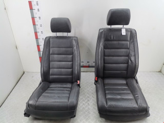 салон (комплект сидений) Volkswagen Touareg 1 поколение 2005, 5.0 л., АКПП, внедорожник 5 дв., 7L6881405AF