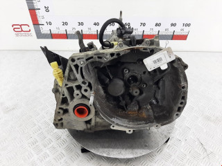 КПП механическая (МКПП) Renault Duster 1 поколение 2013, 1.6 л., МКПП, внедорожник 5 дв., 320102013R