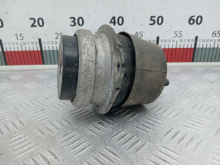 подушка крепления двигателя Volkswagen Touareg 1 поколение 2004, 3.2 л., АКПП, внедорожник 5 дв., 7L6199131A