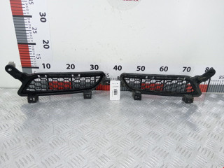 решетка радиатора Mitsubishi Lancer 10 поколение 2010, 2.0 л., МКПП, хетчбэк 5 дв., 7450A3057450A306