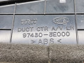 дефлектор обдува салона Kia Sorento 1 поколение 2006, 2.5 л., МКПП, внедорожник 5 дв., 974303E000 - фото №3