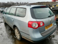 шторка багажника Volkswagen Passat B6 2008, 1.9 л., МКПП, универсал, 3C9867871J - фото №10