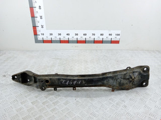 балка подвески передняя (подрамник) Nissan Primera P12 2002, 2.2 л., МКПП, седан, 11240AV400