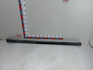 накладка на порог внутренняя Volvo S40 1 поколение 1997, 1.8 л., МКПП, универсал, 30812637