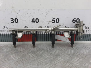 форсунка Audi A4 B6 2003, 2.0 л., вариатор, седан, 06B133551T
