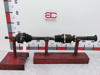 полуось передняя правая (приводной вал, ШРУС) Renault Clio 2 поколение 2002, 1.6 л., МКПП, хетчбэк 5 дв., 8200613821