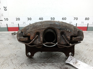 суппорт передний правый Volkswagen Passat B6 2005, 2.0 л., МКПП, универсал, 1K0615124E