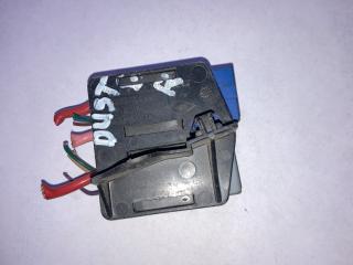 блок реле Renault Duster 1 поколение 2013, бензин, 82004300037