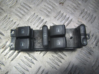 блок управления стеклоподъемниками Volkswagen Golf 3 поколение 2000, 1J4959857