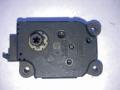 моторчик заслонки печки Mercedes-Benz E-Класс W211/S211 2004, A2038201642 - фото №3