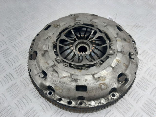 маховик Volkswagen Golf 5 поколение 2004, 2.0 л., МКПП, хетчбэк 3 дв., 06F105266K
