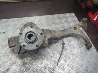 ступица передняя левая Audi A6 4B/C5 2000, 2.4 л., 8D0407257T