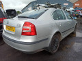 форсунка Skoda Octavia 2 поколение (A5) 2005, 1.9 л., МКПП, хетчбэк 5 дв., 038130073AG - фото №6