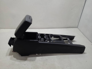 подлокотник Volkswagen Touareg 1 поколение 2006, 3.0 л., BKS, дизель, 6МКПП, внедорожник 5 дв.