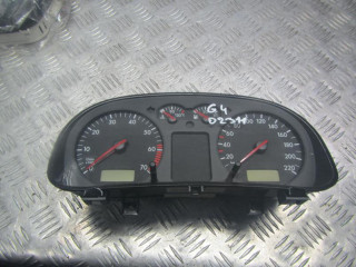 щиток приборов (приборная панель) Volkswagen Golf 3 поколение 2000, 1.4 л., МКПП, хетчбэк 5 дв., 1J0920802