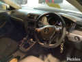шторка багажника Volkswagen Jetta 6 поколение 2015, 1.4 л., МКПП, седан, 5C6863413H82V - фото №11