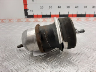 подушка крепления двигателя Lexus IS 2 поколение (XE20) 2006, 2.2 л., МКПП, седан, 1236126070